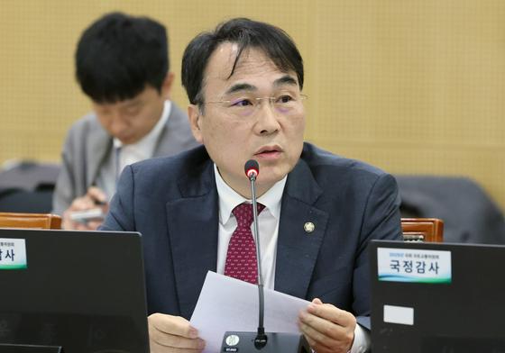  경찰, 이종욱 국힘 국회의원 송치…'불법 정치자금 수수 혐의'