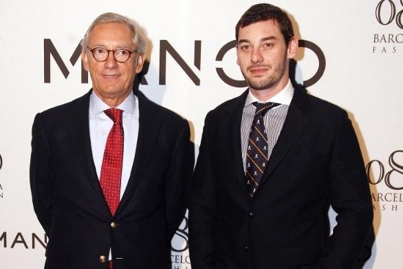 '6.5조 자산가' 절벽 추락사 10개윌 뒤…유력 용의자로 떠오른 장남