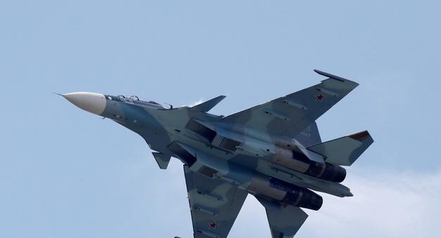 중러 군용기 9대, KADIZ 진입했다 이탈…軍 "우발상황 대비"