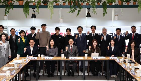 제2의 김용태·김재섭 찾기…국힘 '청년중심' 지선서 통할까