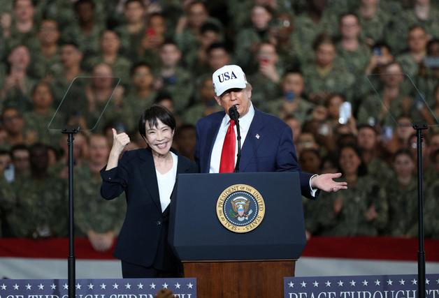 트럼프·다카이치, '중일 갈등' 속 통화…"한미일 연계 확인"