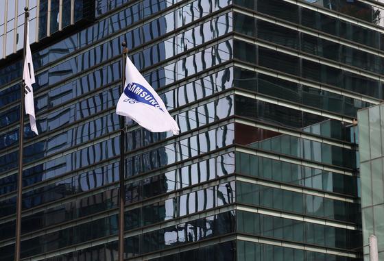 삼성전자 반도체, 올해 성과급 연봉 최대 48%…작년보다 3배 껑충