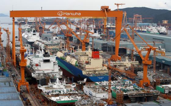 MASGA로 일감 늘텐데…'인력난 해소' 조선업 쿼터는 올해로 종료 