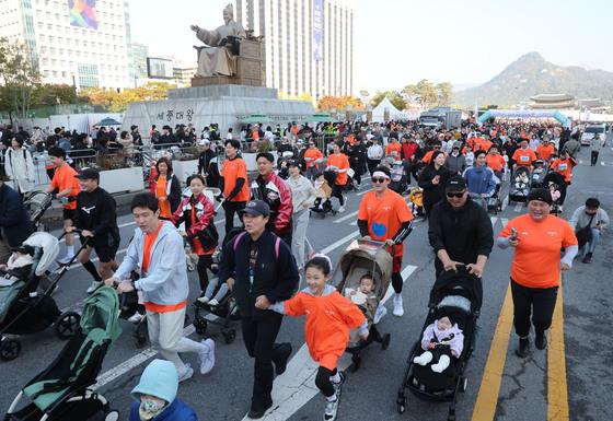 유아차런·도심 러닝·한강 챌린지…서울 봄 야외활동 풍성