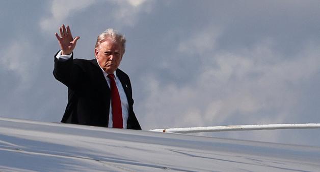 트럼프 "미국인 1인당 최소 2000달러 지급"…관세 여론전