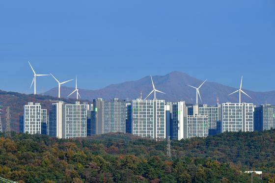 전력망 없인 재생E 없다…9.6조 송전 투자로 서해안 39GW 고속도로 뚫는다