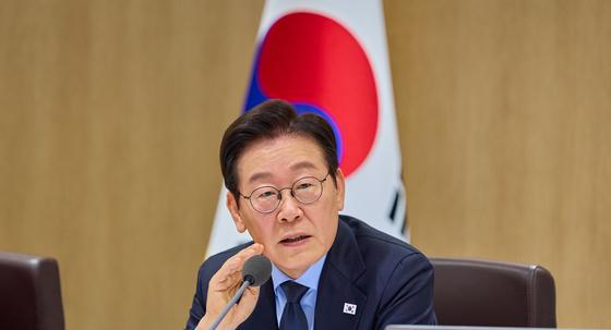 계엄 1년 '내란청산' 칼바람…"또 적폐청산" 공직사회 술렁