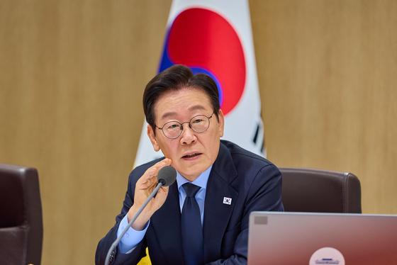 계엄 1년 '내란청산' 칼바람…"또 적폐청산" 공직사회 술렁