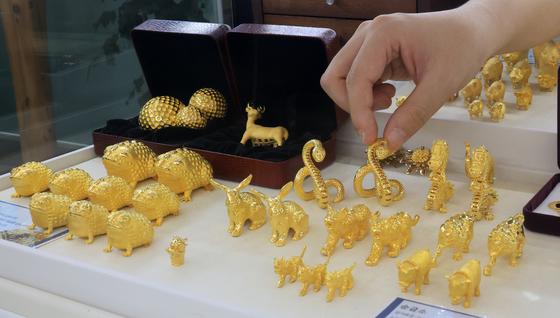 온스당 4,100달러 넘은 금값