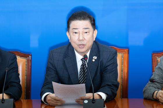 與 "오늘 검사징계법 대체안 발의…대장동 국조요구서 금주 제출"