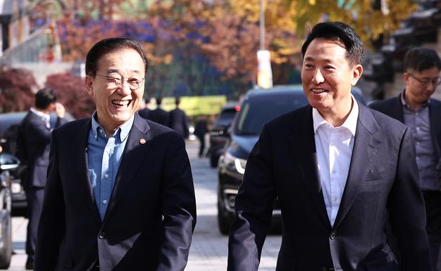김윤덕 "용산공원 전체 공급 고민"…오세훈과 20일 해법 논의(종합)