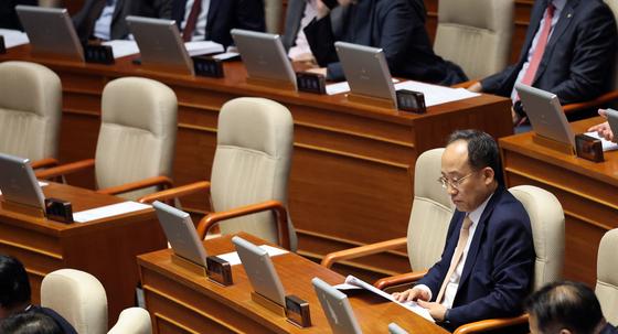 野 사법리스크…추경호 구속 기로에 '패스트트랙 1심' 뇌관