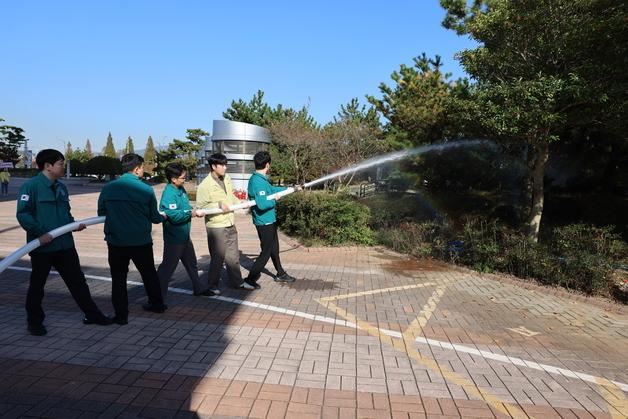 여수광양항만공사, 화재 대피훈련 실시…"대응체계 직접 경험"