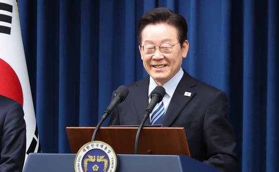 "우이독경 국힘" "백지시트 굴종"…여야 '팩트시트' 공방