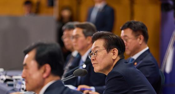 李 "신상필벌은 기본…내란극복·적극행정 권장 모두 해야"