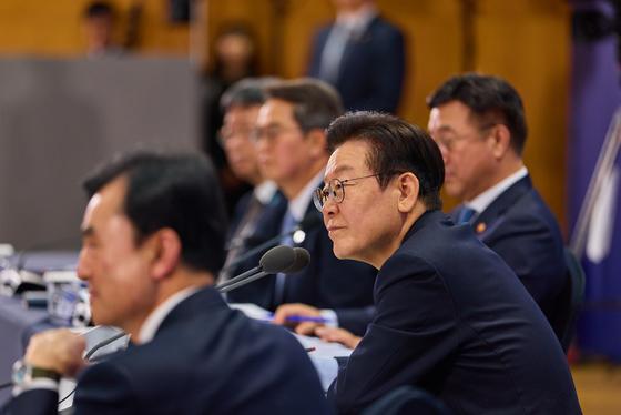 李 "신상필벌은 기본…내란극복·적극행정 권장 모두 해야"