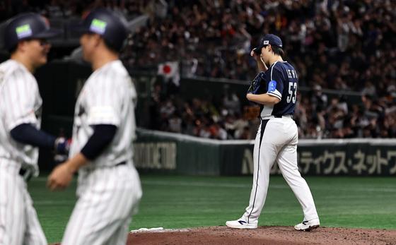 체코전 철벽 불펜 어디갔나…일본 상대로 자멸한 한국 마운드