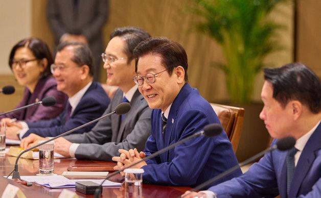 "5년간 1260조 투자·17만 일자리" 재계 '초대형 보따리'