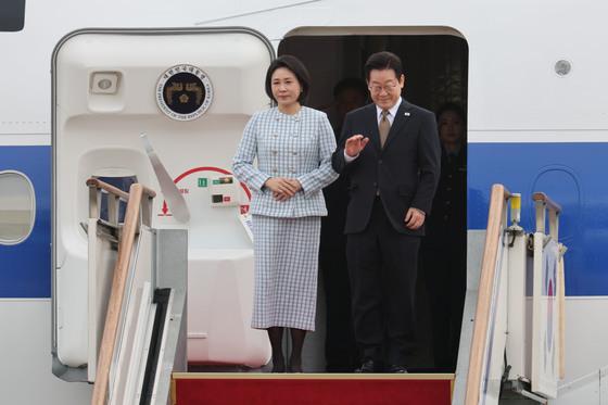[뉴스1 PICK] 이재명 대통령, G20 참석차 출국…아프리카·중동 4국 순방길