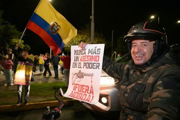 에콰도르, 미군기지 부활 국민투표 부결…친미 대통령 치명타