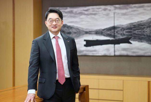 OCI홀딩스 18% 급등…일론 머스크 파트너십 긍정 전망[핫종목]