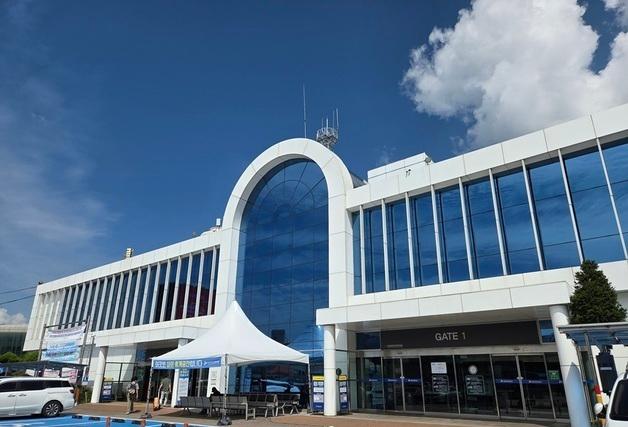 인천항 섬 관광객 올해 100만명 돌파…코로나 이후 최대 기록  