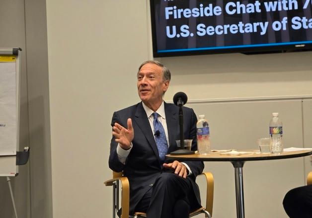 폼페이오 "韓핵잠 추진 놀랍고 고무적…한미 '듀얼키' 공조 가능"