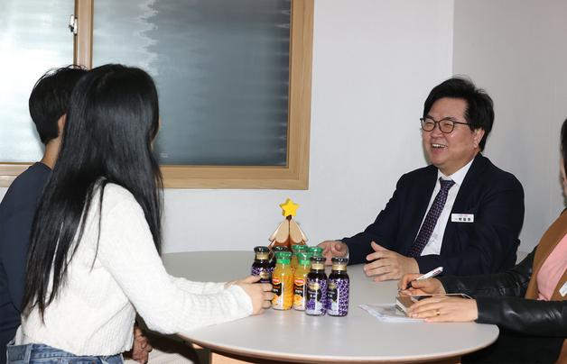 서울 한복판 쓰리룸 월세가 1만원…'만원주택' 신혼부부 모집