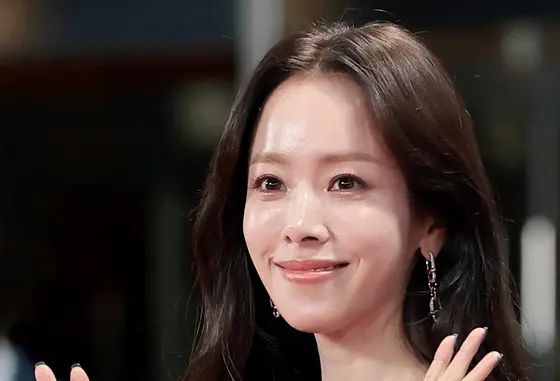 한지민, 성탄절 맞아 훈훈 선행…서울대어린이병원에 1억 기부