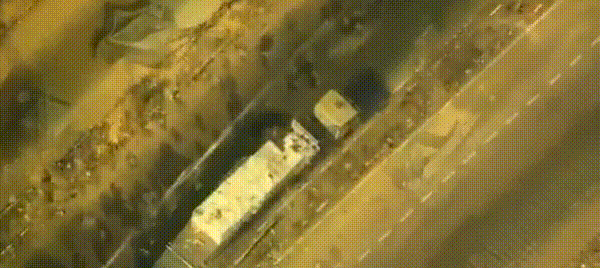 미군 중부사령부&#40;CENTCOM&#41;은 1일&#40;현지시간&#41; 소셜미디어 엑스&#40;X&#41;를 통해 &#34;가자지구 북부 칸유니스의 주민들에게 필요한 지원을 전달하기 위해 이동 중이던 구호 트럭이 하마스로 의심되는 요원들에게 약탈됐다&#34;며 관련 영상을 공개했다. &#40;CENTCOM 소셜미디어 엑스&#41;