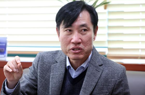하태경 보험연수원장 "금융위 유령행정 AI 투자 막아"…국회에 조사 요구