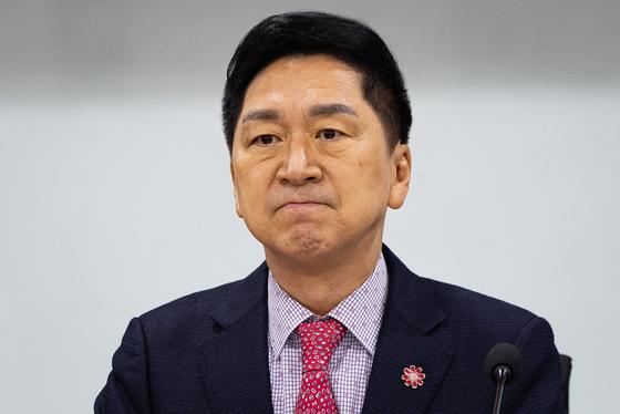 특검, 김기현 의원 아내 첫 소환조사…김건희에 로저비비에 공여