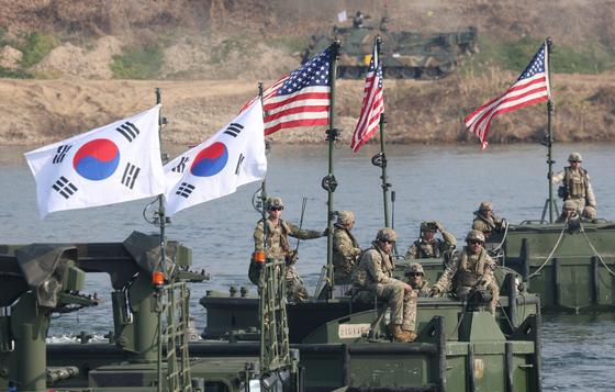 "전작권 전환 중요한데" 한미, 연합훈련 앞두고 연이어 불협화음