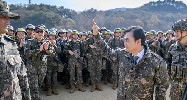 여군 합계출산율 '1.19' 반등…출산·양육 지원책 효과