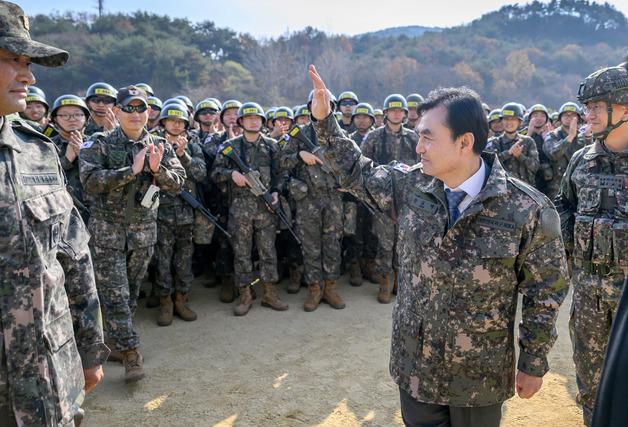  여군 합계출산율 '1.19' 반등…출산·양육 지원책 효과