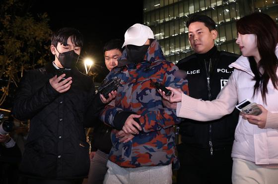 특검 "도이치 공범, 1300여만원 부당이득…김건희 공범" 공소장 적시