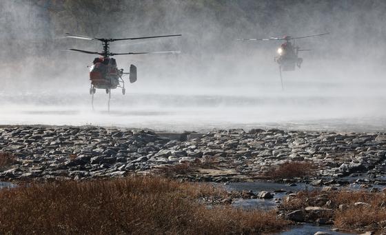  [뉴스1 PICK]강원 인제 산불 17시간 만에 주불 진화