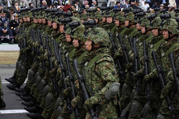 "일본인 57%, 韓과 협력 日방위에 도움…가장 큰 안보 위협은 중국"