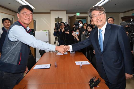 [뉴스1 PICK]민주노총·경사노위, 26년 만에 공식 회동