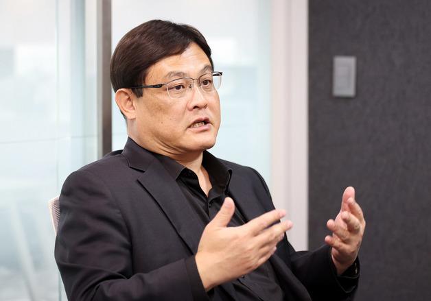 [12·3계엄 1년] "소비 쇼크 부른 계엄…韓경제 0%대 추락의 순간"