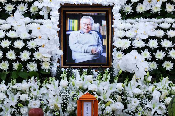 서울아산병원에 마련된 故 이순재 빈소