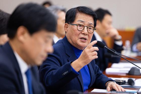 박지원, 尹 체포방해 선고 반발에 "사약 골라마실 권리없어"