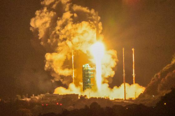 [뉴스1 PICK]누리호 4차 발사 성공…18분간 비행