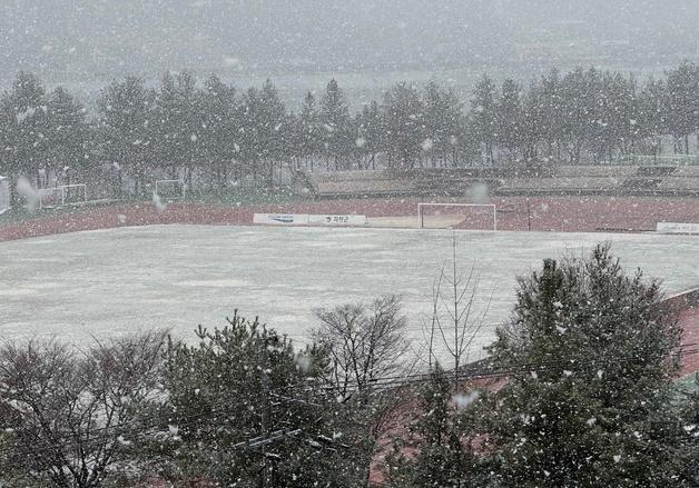 [오늘의 날씨] 강원(4일, 목)…내륙·산지 중심 눈, 한파 지속