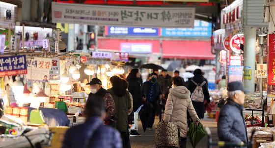 소비위축·고물가…내년 소매유통 성장률 0.6%에 그칠듯