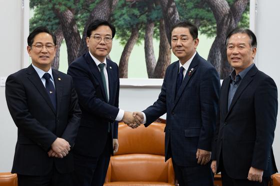 법인세 1%p·교육세 0.5%p 인상안 합의 불발…30일 데드라인(상보)