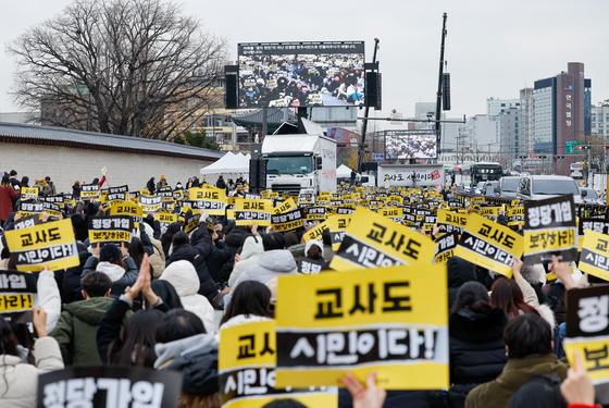 교사 정치기본권 공론장 마련 속도…법제화까지 변수는