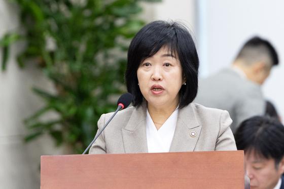 병무청 "내년부터 병역의무자 '출국대기 사유' 입영 연기 자동처리"