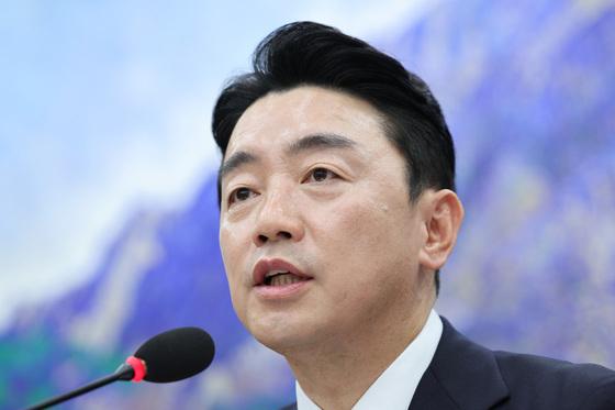 野 "체포 왜 안 막았냐"…강훈식 "이진숙 어쩔 정도로 한가하지 않아"