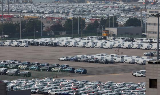 11월 수출 610.4억달러, 전년比 8.4%…반도체 38.6%↑ 사상 '최대'(종합)